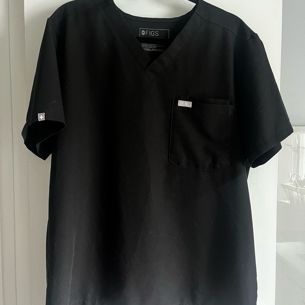 FIGS Men's Black V-Neck Shirt